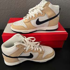 Nike Dunk High Premium 'Sesame' Women's Sneakers DX2044-101